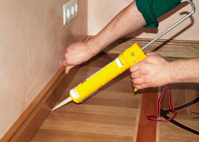 How long does it take for caulk to dry? Here is everything you need to