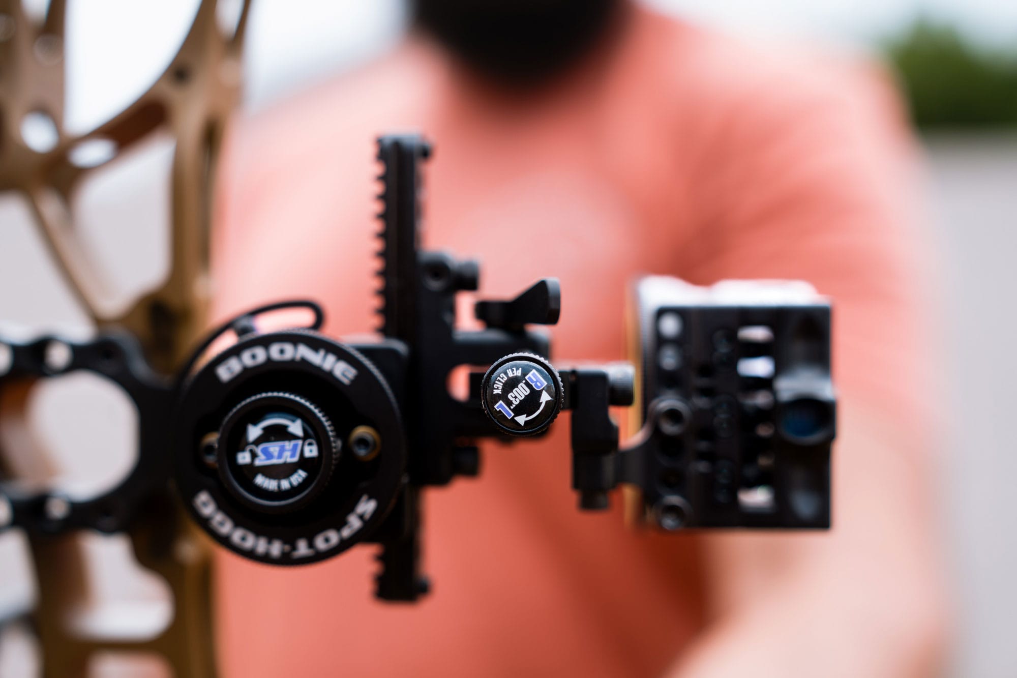 compound-bow-sight-adjustment-knob Compound bow sight adjustment knob