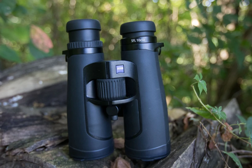 zeisssfl-eyecup-810x540-1 Eyecups set at different positions on binoculars